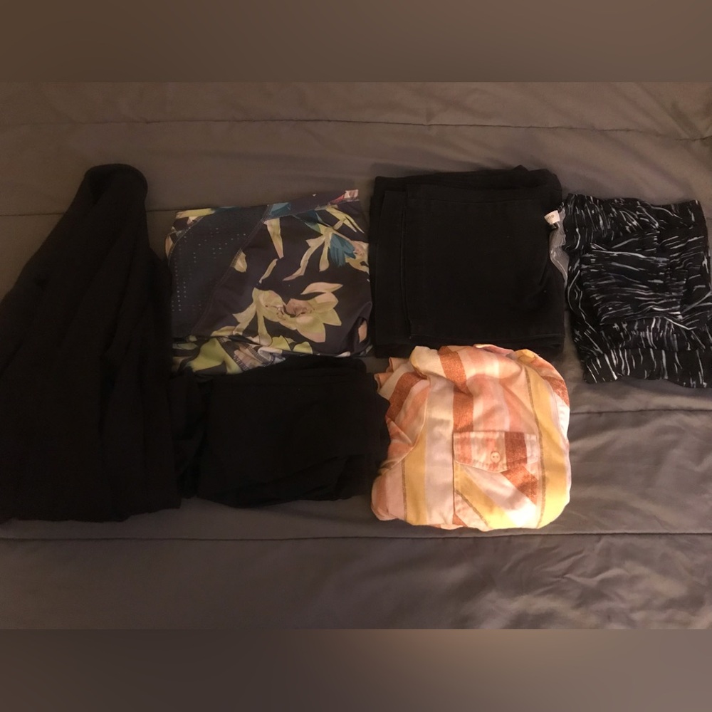 Womens bundle of tops & bottoms size 8-10
Various brands